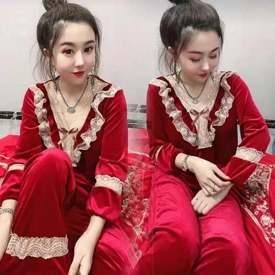 Pajamas women's winter suit gold velvet material loose and comfortable Korean style can be worn outside fashion sexy v-neck net red hot style