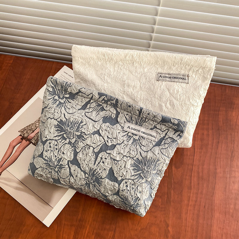 Bag female jacquard cosmetic bag new female student wash bag portable cosmetic storage bag high-value large pen bag