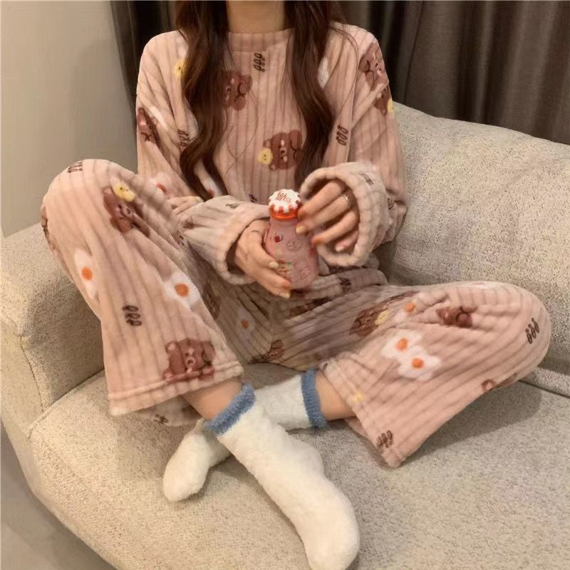 2020 cute and sweet autumn and winter pajamas women can wear outside the new coral fleece warm thickened long-sleeved home service suit