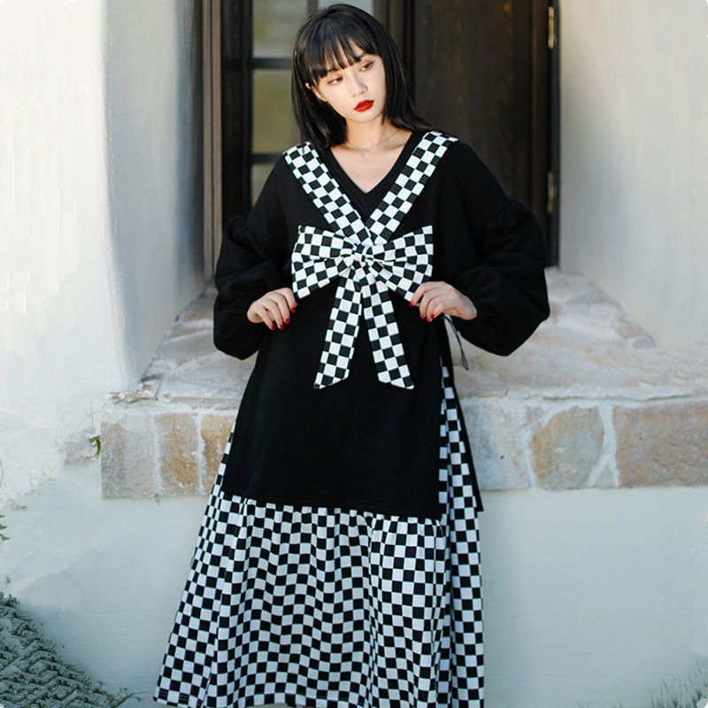 Stitching bowknot fake two-piece sweater dress fat MM extra large size 300 catties spring and autumn loose and thin plaid dress