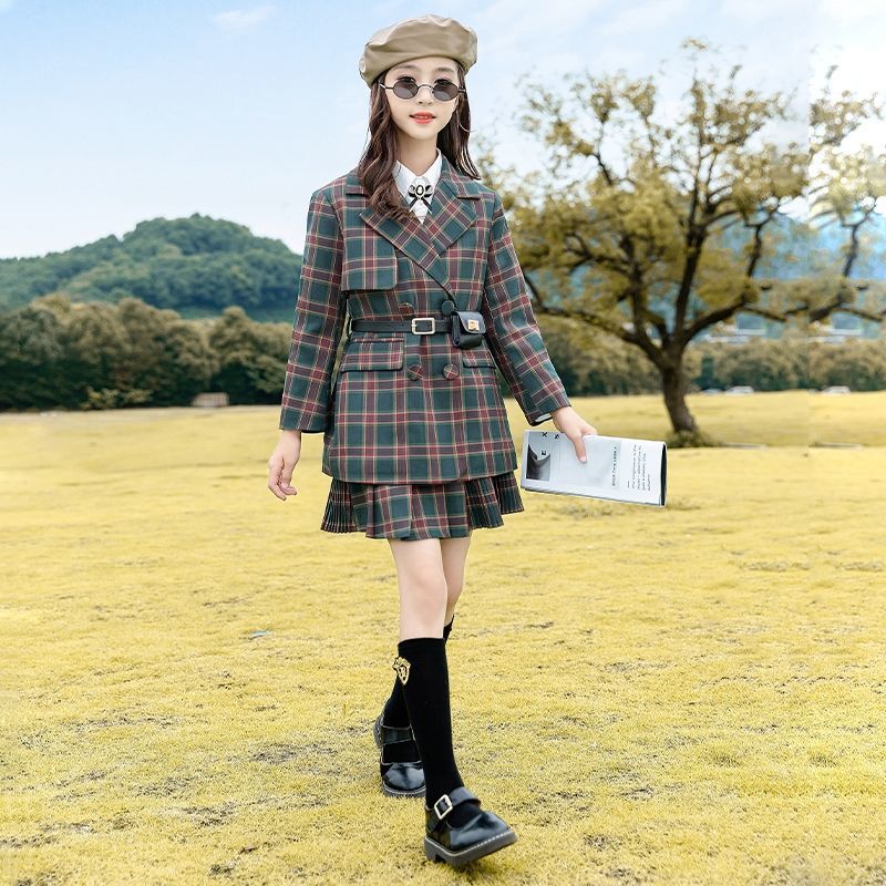 Girls' autumn foreign style plaid two-piece autumn suit 2022 new Korean version of the big children's spring and autumn skirt suit