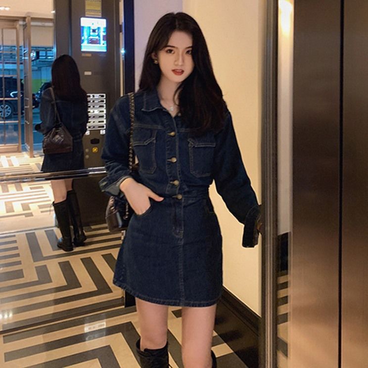 減齡氣質牛仔連衣裙女2023年秋冬顯瘦大碼復古洋氣收腹背帶短裙子