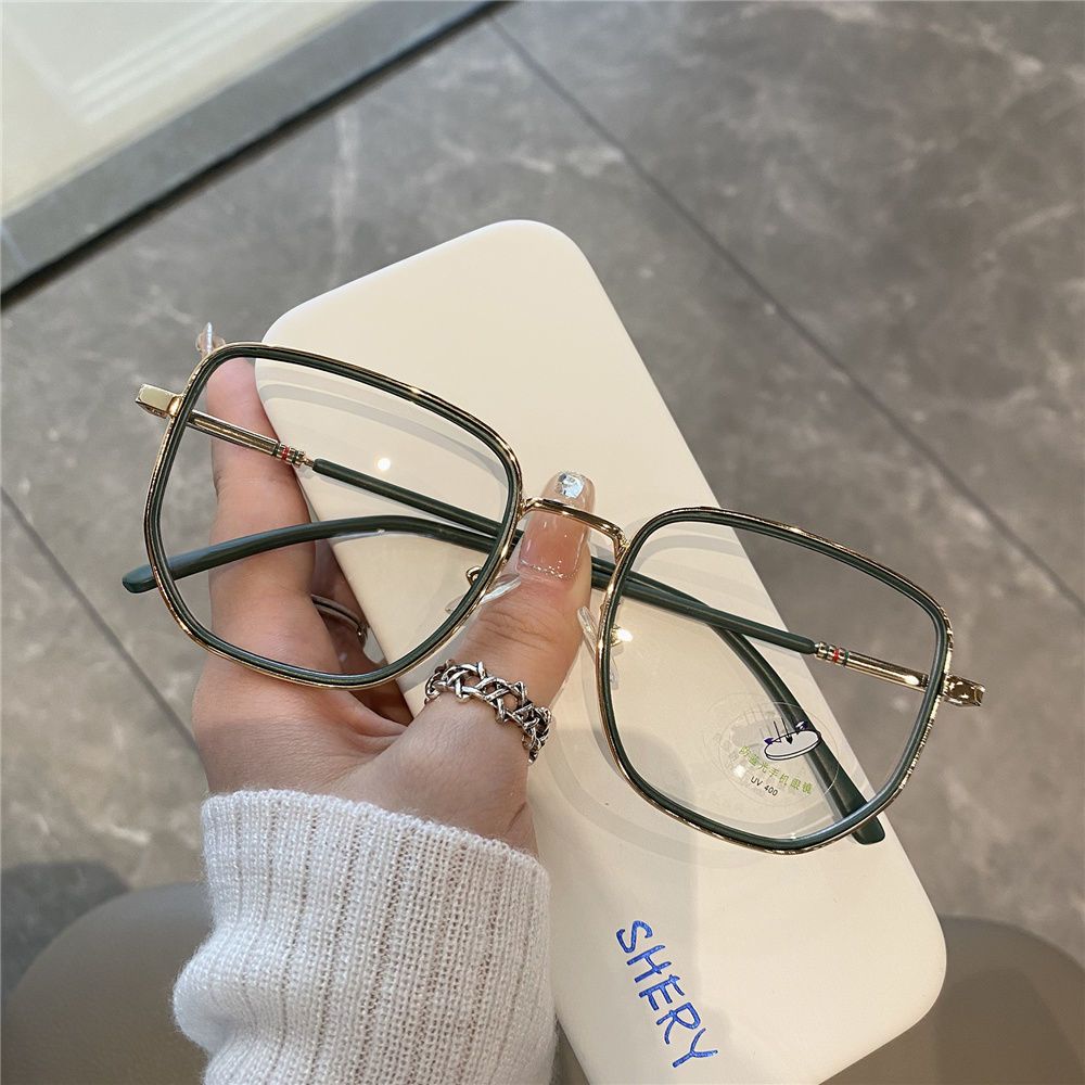 Xiaohongshu same style black plain glasses female round face look thin all-match anti-blue light goggles plain glasses can be equipped with degrees