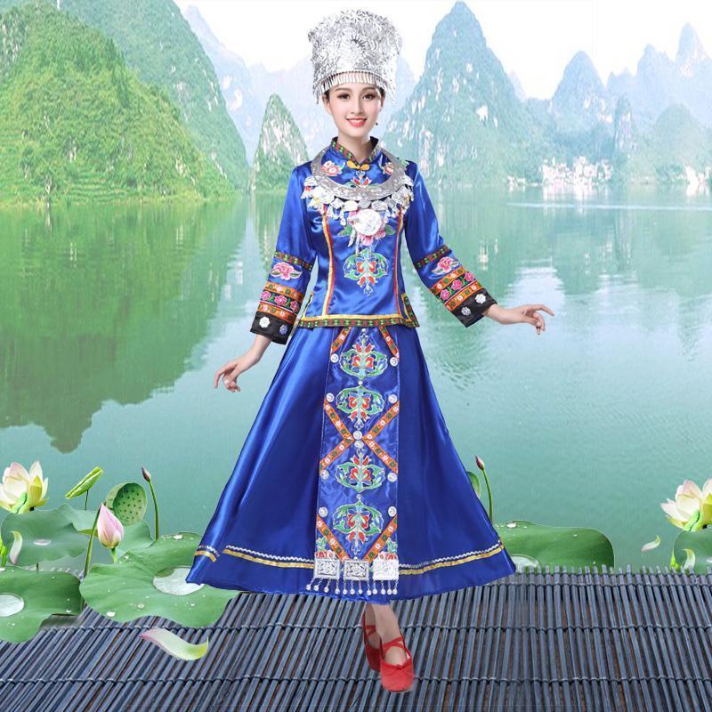 新款苗族演出服云南少数民族舞蹈表演服装彝族土家族成人长款女装