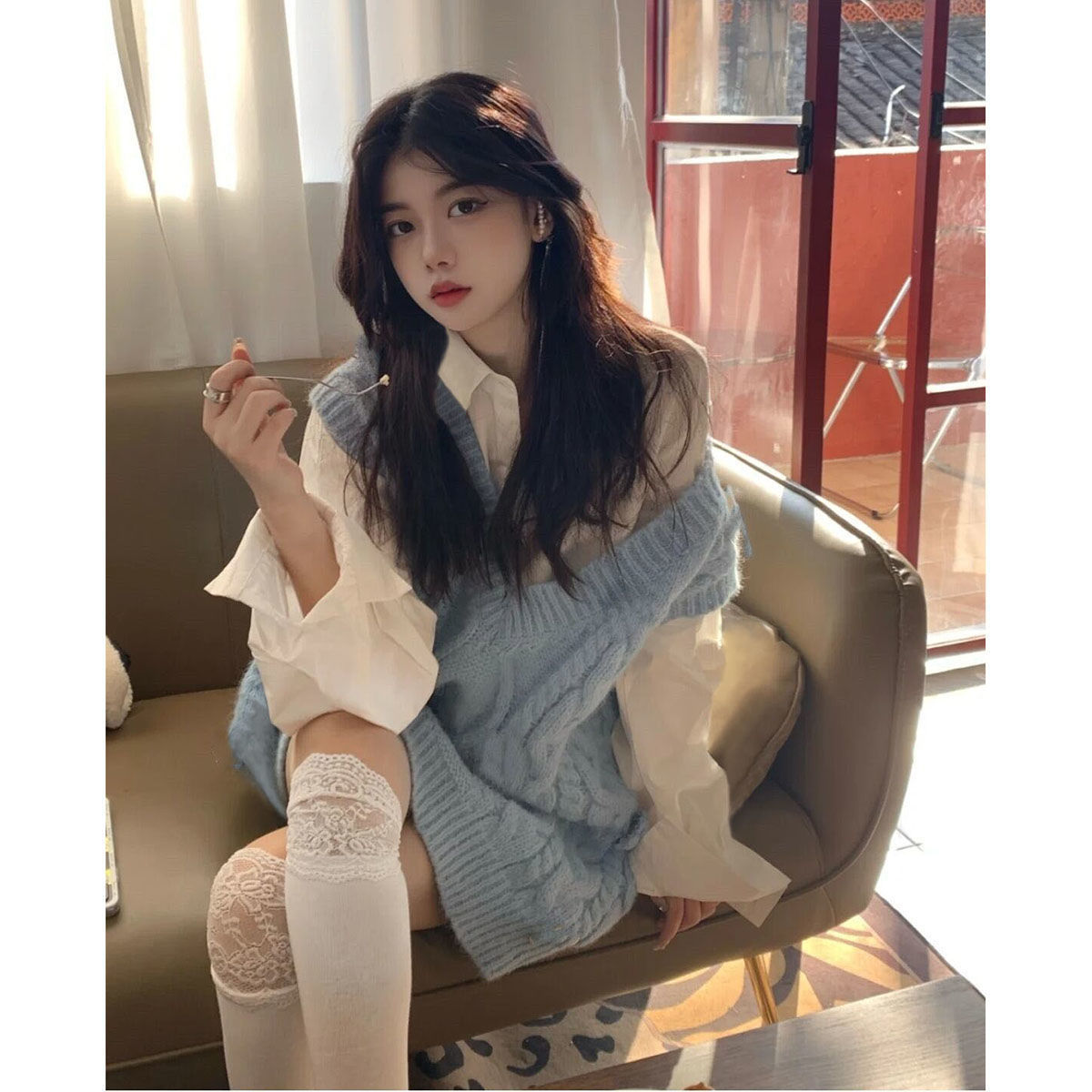 Two-piece suit/single-piece early spring college style knitted vest vest lazy wind cardigan sweater women's flower shirt
