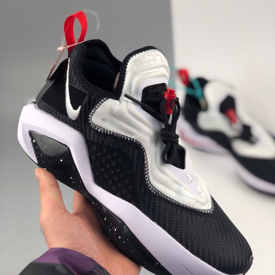 詹姆斯士兵14代篮球鞋 lebron soldier 14实战气垫耐磨缓震运动鞋