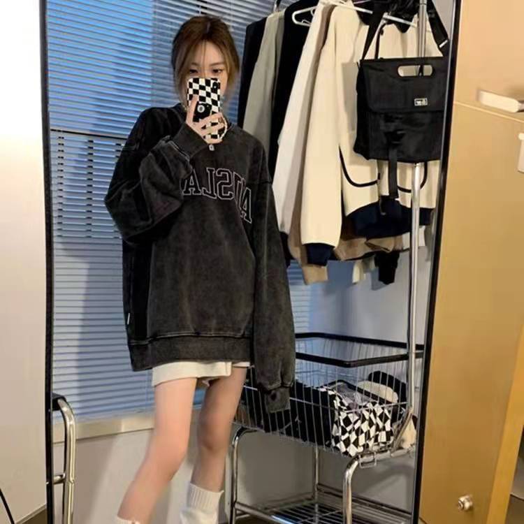 Very nice [washed and old] American retro loose female oversize autumn and winter plus velvet thickened black sweater female