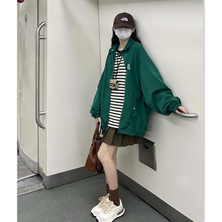 [Three-piece suit] Jacket ins trendy all-match baseball uniform jacket top student striped T-shirt pleated skirt