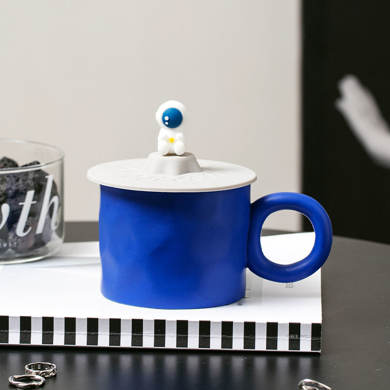 克莱因蓝马克杯带盖勺水杯小众早餐陶瓷杯子喝水ins风泼墨咖啡杯