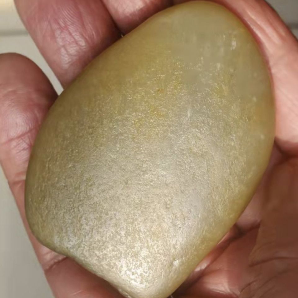 新疆和田玉籽料原石洒金皮黄白老熟玉质细腻油润原皮原色包真包邮