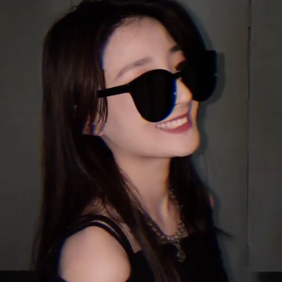 Sunglasses for women with round faces, big faces, slim and domineering social street photography, summer sunglasses, funky and tiktok same style, cool