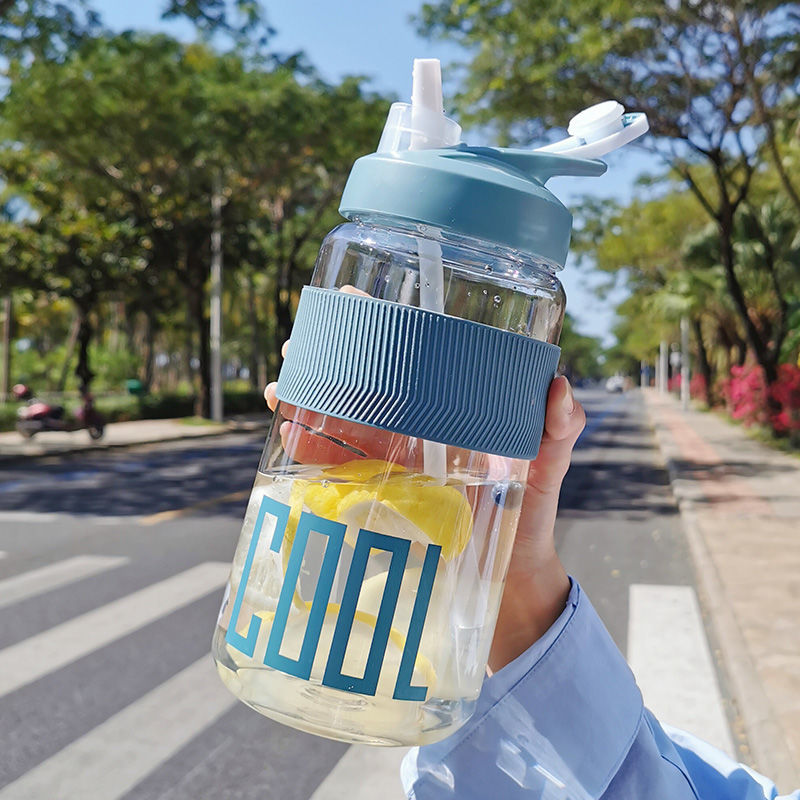 水杯大容量夏天运动健身便携学生塑料壶高颜值女士带吸管喝水杯子