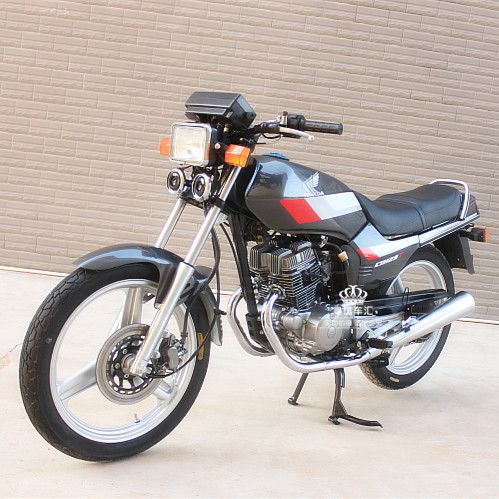 二手原装正品进口本田王cbt125cc跨骑车燃油四冲程太子双缸男装车