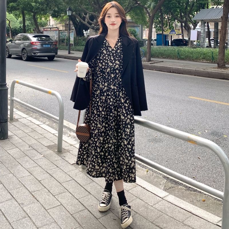韓版春秋新款長袖碎花連衣裙女收腰氣質顯瘦百搭法式小眾復古長裙