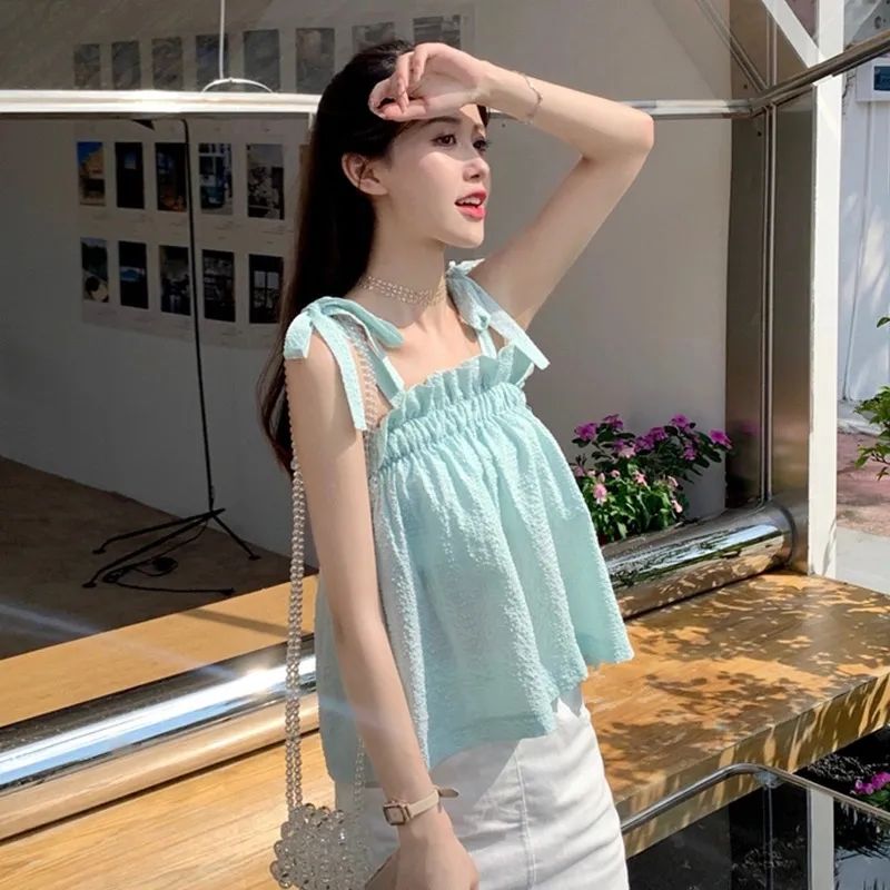 Sweet and spicy style sleeveless with a small sling design sense niche summer  new fried street vest chic top women