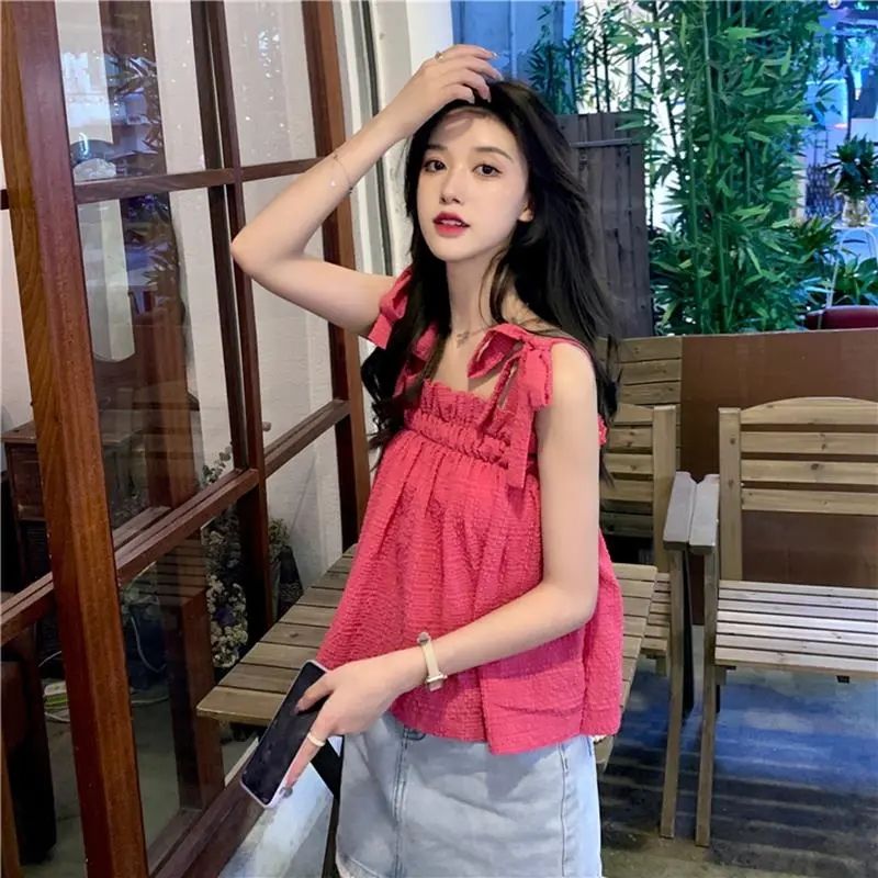 Sweet and spicy style sleeveless with a small sling design sense niche summer  new fried street vest chic top women