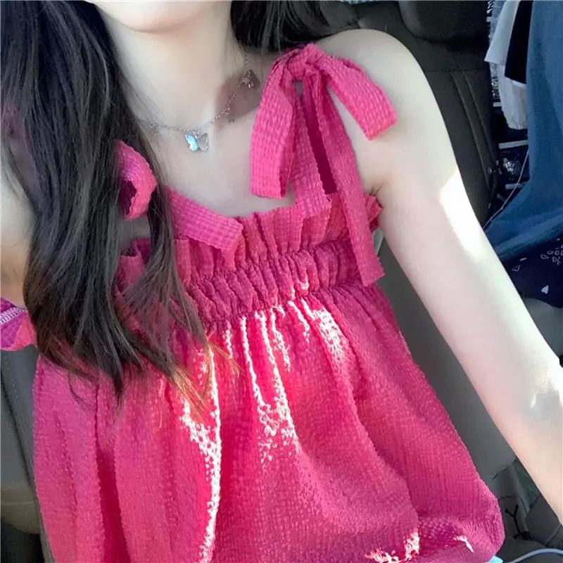 Sweet and spicy style sleeveless with a small sling design sense niche summer  new fried street vest chic top women