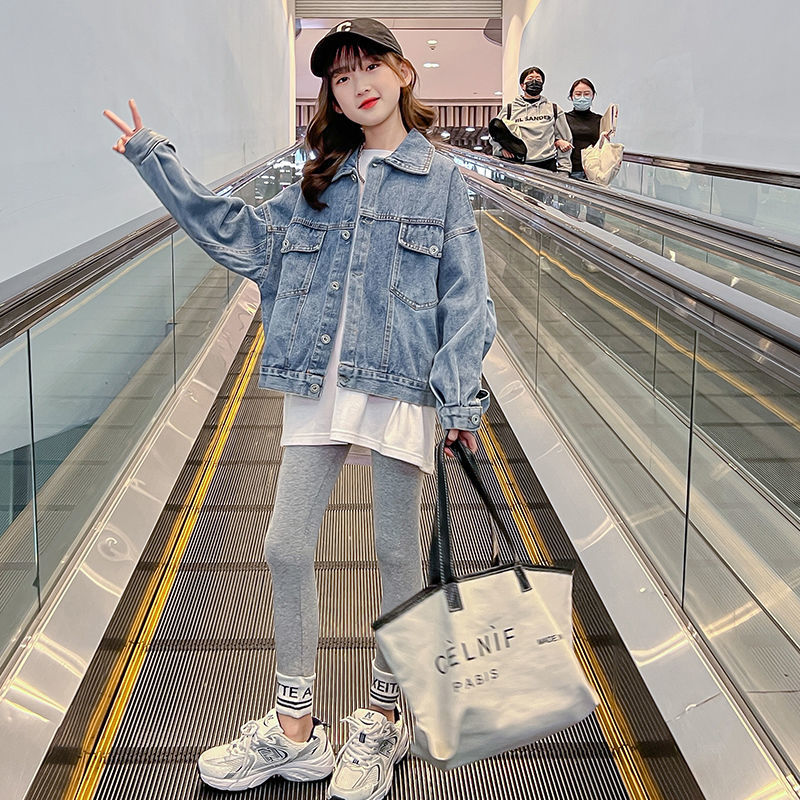 Girls' denim jacket Spring and Autumn Middle-aged and old children's Korean style trendy fried street jacket trendy children's clothing children's foreign style denim clothing for girls