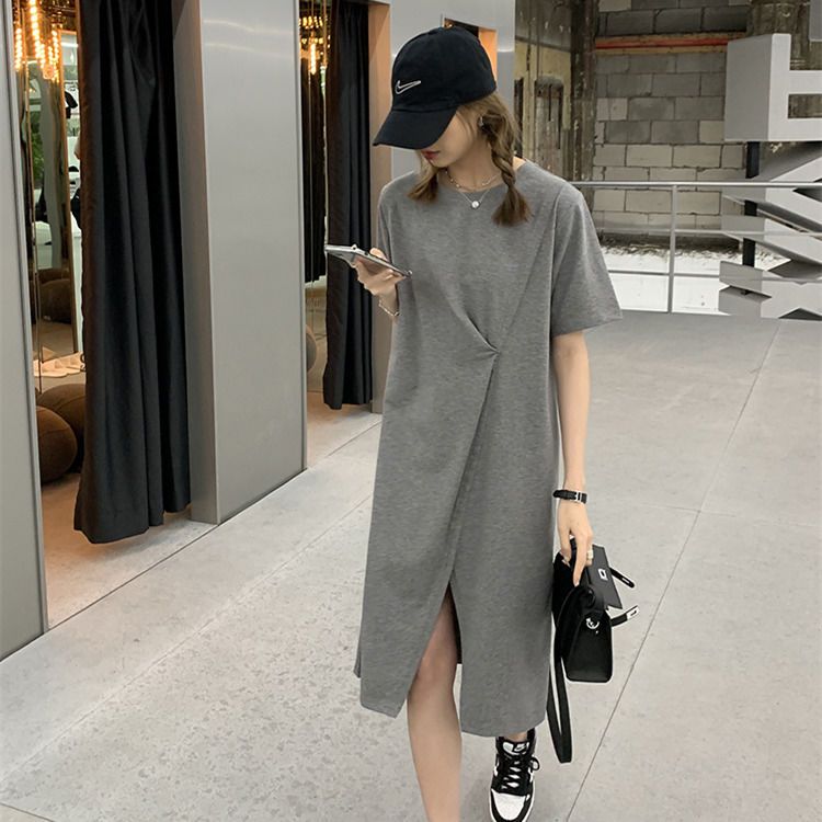 Fat MM extra large size 300 catties short-sleeved T-shirt skirt summer loose cover belly slimming slit row pleats solid color dress