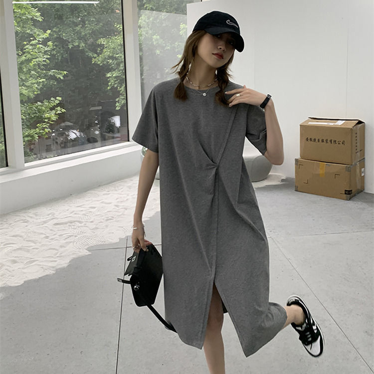 Fat MM extra large size 300 catties short-sleeved T-shirt skirt summer loose cover belly slimming slit row pleats solid color dress