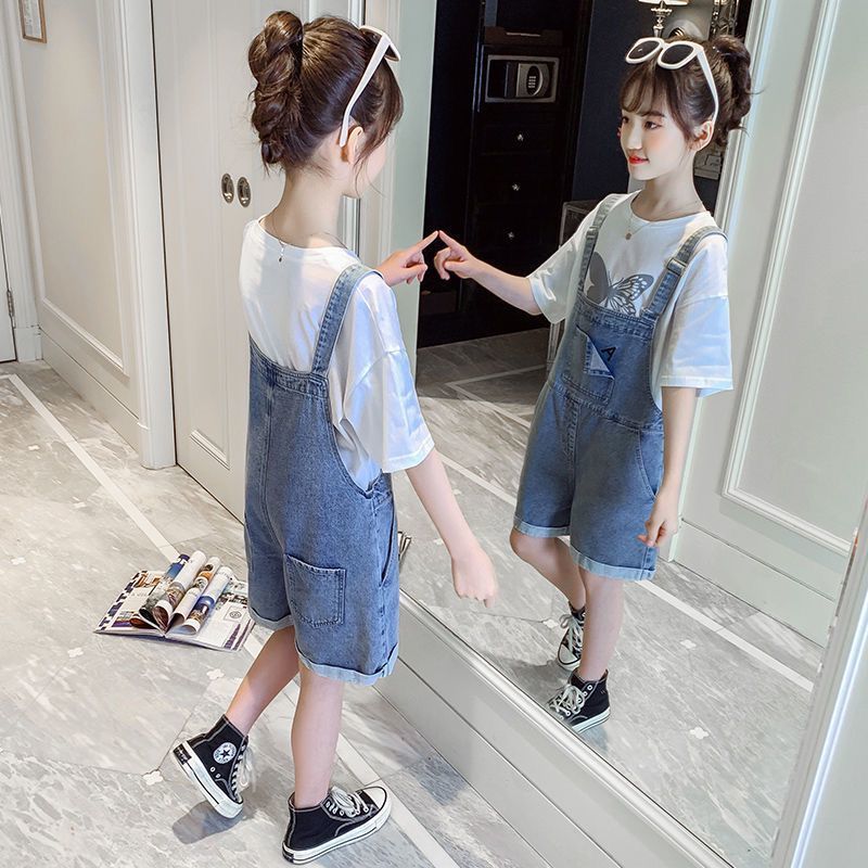 Girls' suspenders shorts summer denim suit 2023 new children's foreign style fashionable short-sleeved loose outerwear all-match