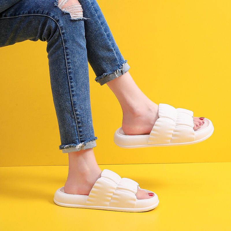 Stepping on feces feeling slippers female summer home non-slip couples wear thick bottom student dormitory bathroom bath sandals and slippers male