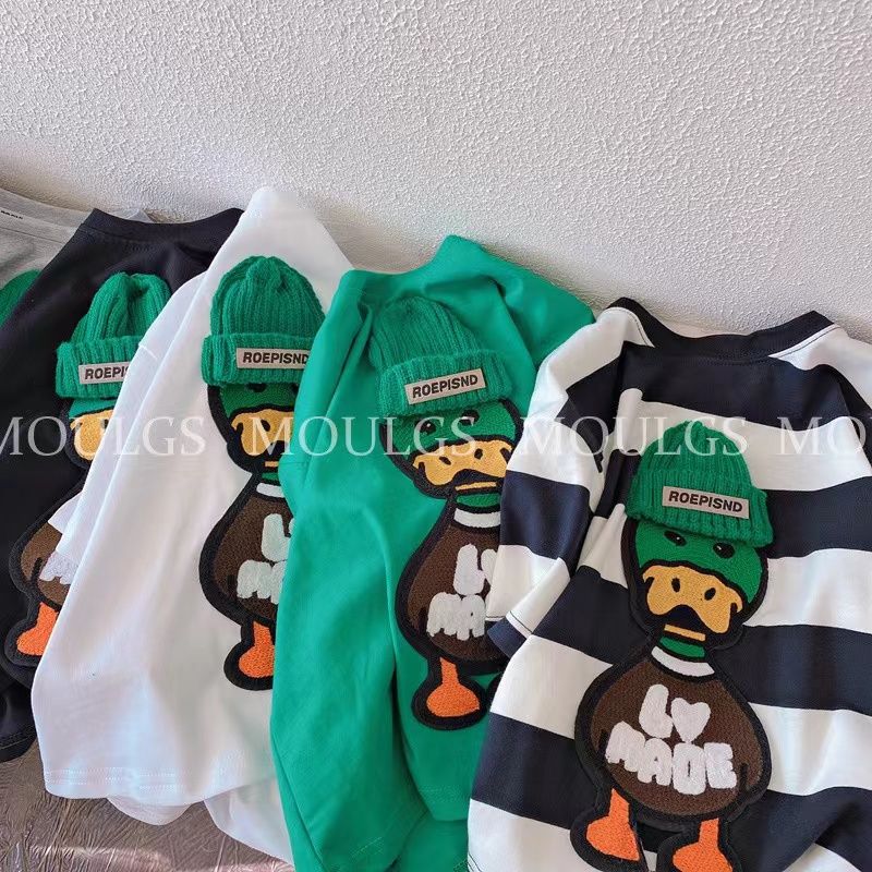 Embroidered duck all-match casual short-sleeved T-shirt~Korean version of children's clothing 2022 spring new products popular for boys and girls