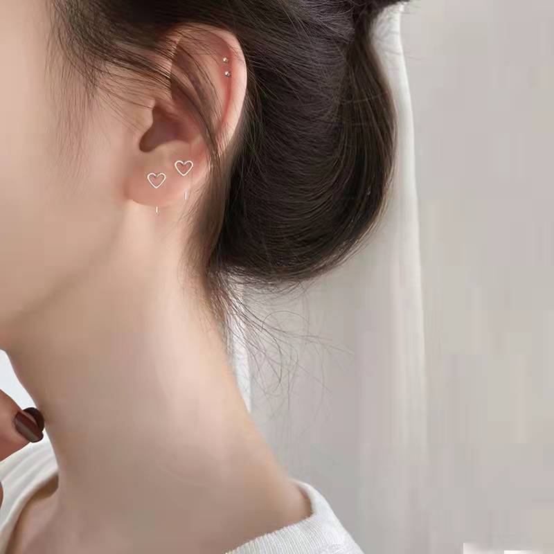 Love Earrings Women's Ear Hole Hypoallergenic Earrings 2020 New Trendy Heart-Shaped Earrings Simple Small Silver Earrings