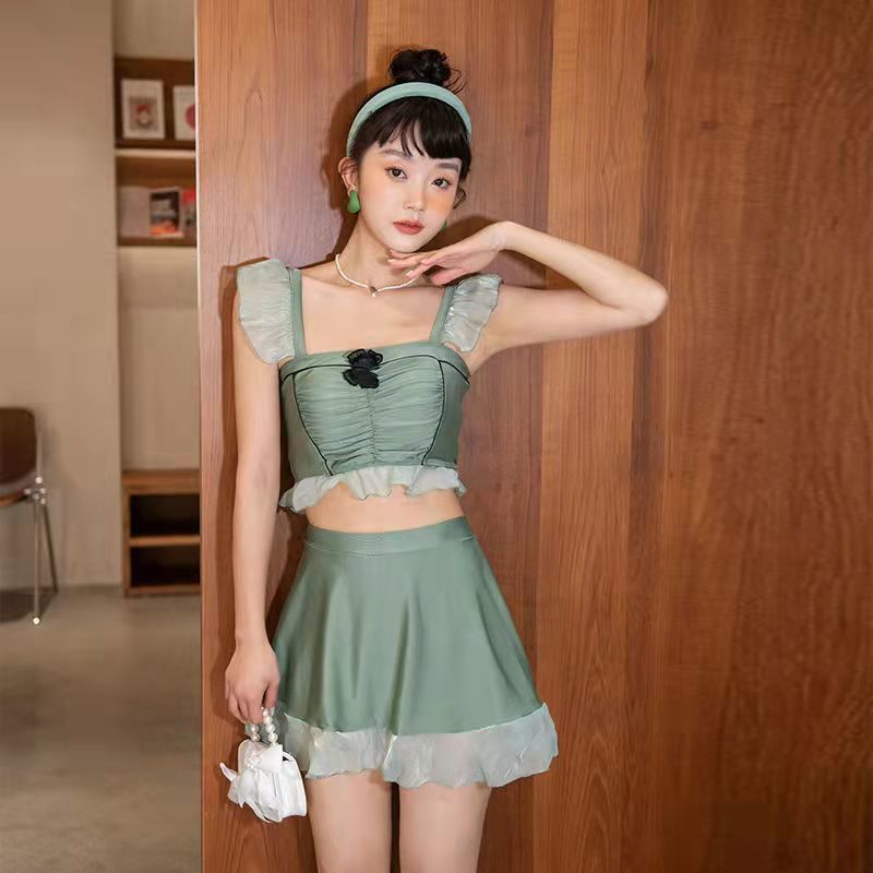  new two-piece swimsuit women's conservative cover the flesh and look thin cute fashion Japanese style hot spring super fairy ins Sen style