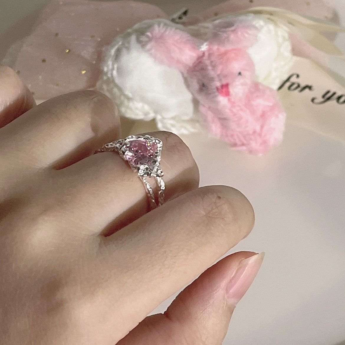 韩国小众设计粉钻爱心戒指女ins风高级感甜酷不规则宝石开口指环