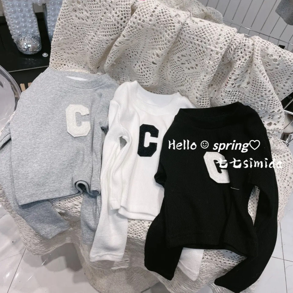 Girls long-sleeved T-shirt 2022 new baby girl spring and autumn Korean style top pure cotton western style letter bottoming shirt