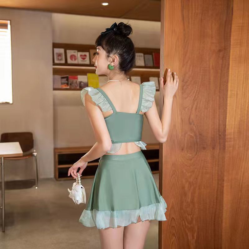  new two-piece swimsuit women's conservative cover the flesh and look thin cute fashion Japanese style hot spring super fairy ins Sen style