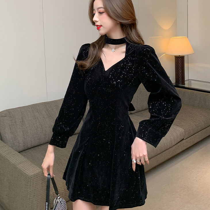 赫本風絲絨連衣裙女2022春季新款氣質性感收腰顯瘦氣質禮服短裙子