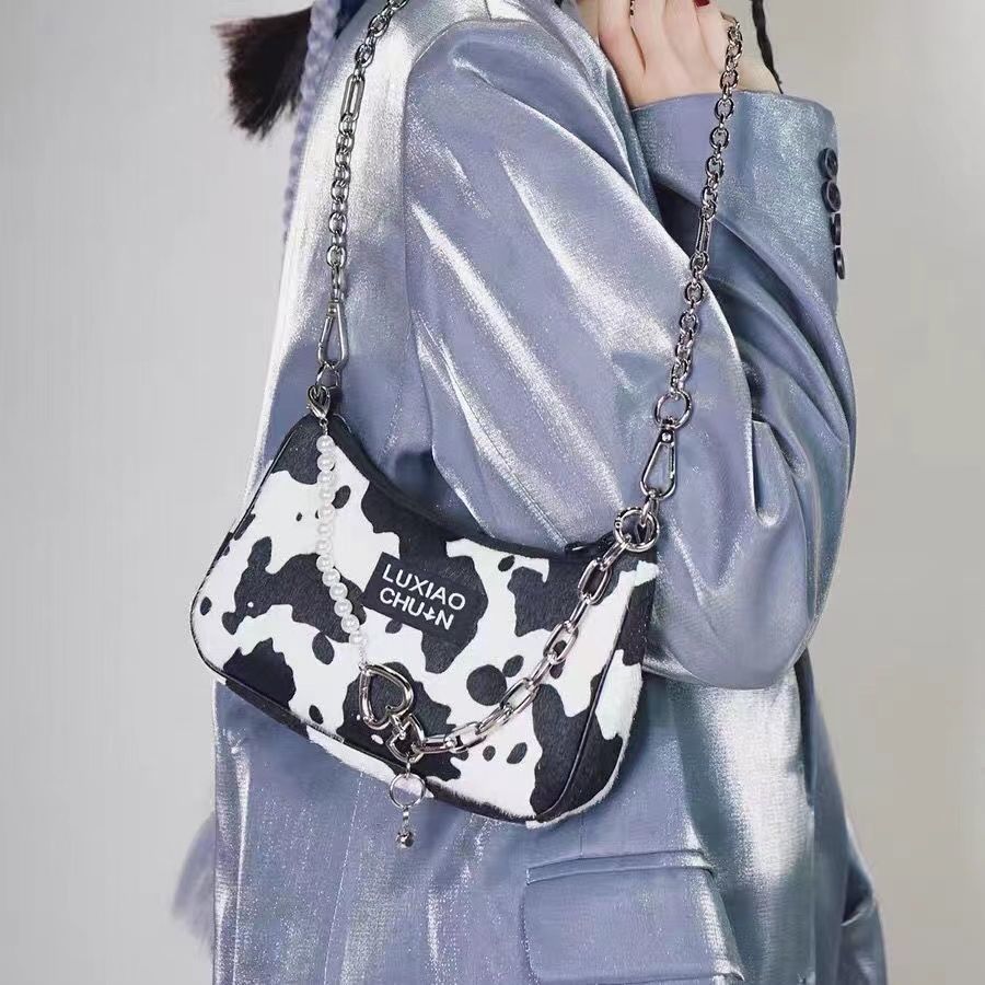 包包女原創奶牛黑銀色鏈條手機包女2022新款潮Y2k千禧辣妹腋下包