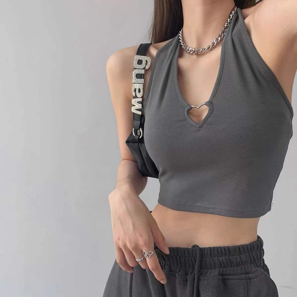 Cool hot girl metal heart hollow halter-style suspender design for outer wear sleeveless top and navel-baring short vest
