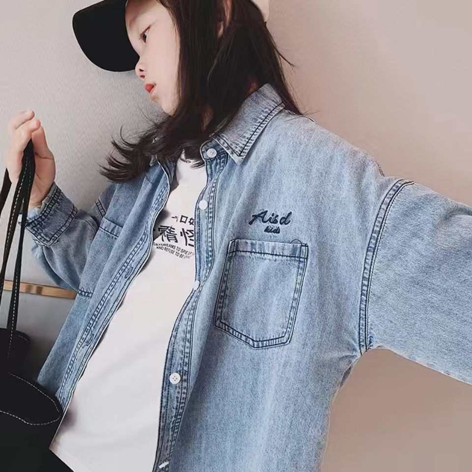 Girls denim shirt 2022 spring new middle and big children loose casual retro children's long-sleeved shirt top tide