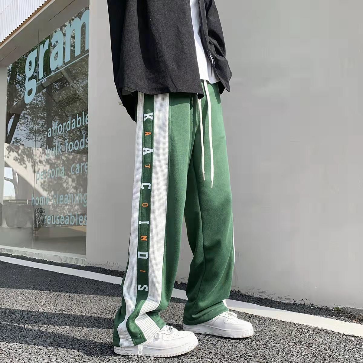 Straight casual pants men's spring sports trousers spring and autumn wide-leg boys loose all-match Hong Kong style trendy brand sweatpants
