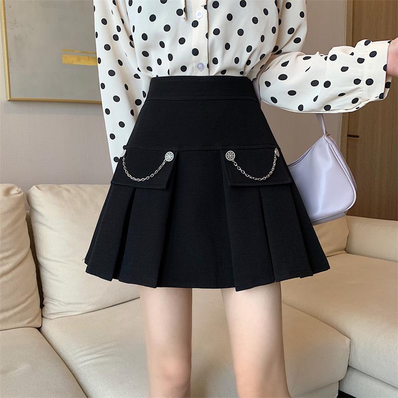 Pleated skirt women's design A-line skirt slimming and covering the crotch 2023 autumn and winter new high-waisted anti-exposure short skirt