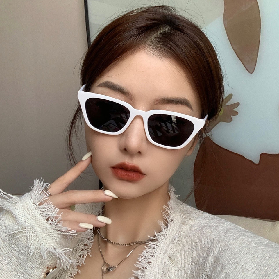 European and American niche stars with the same small frame sunglasses decorative glasses frame men and women sunglasses tide brand hip-hop vibrating glasses