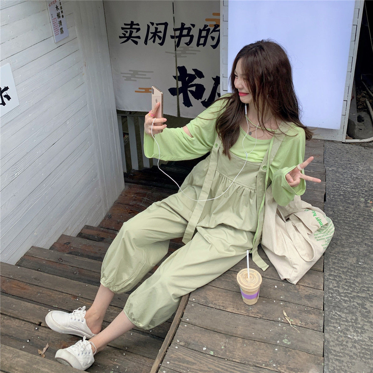 Ins one-piece wide-leg overalls women's Korean version  new loose high-waisted Harem casual nine-point trousers trendy