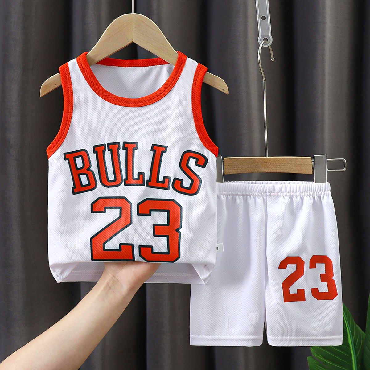 Children's short sleeved basketball suit, boys' and girls' T-shirts, primary and secondary school students' kindergarten sportswear, jerseys, performance clothes, fashion