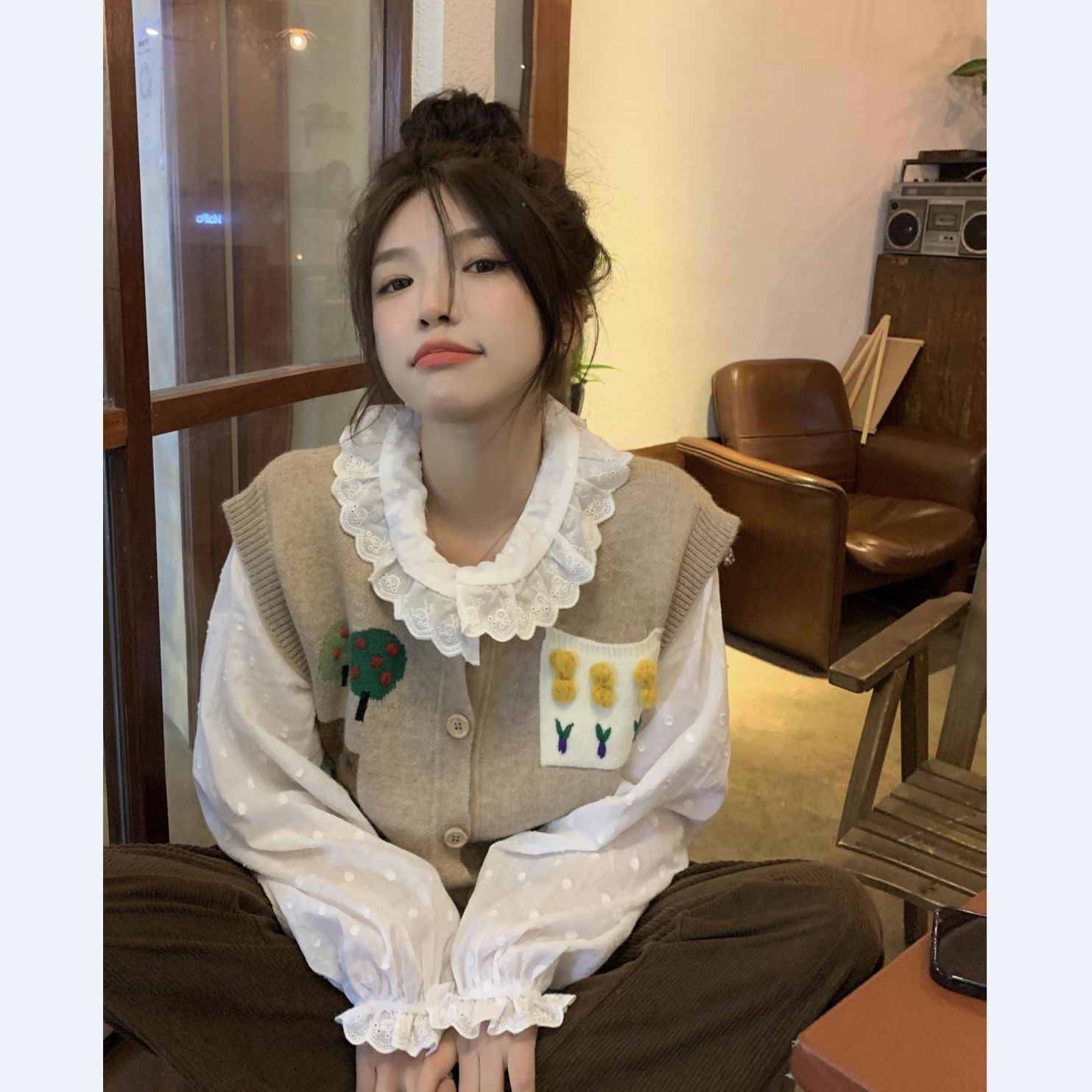 韩系甜美风小清新可爱小花图案针织开衫毛衣马甲+学生娃娃领衬衫