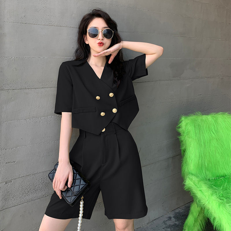 Mustard green salt sweet Suit Shorts wide leg pants suit women's summer leisure fashion small fragrance two piece suit small man