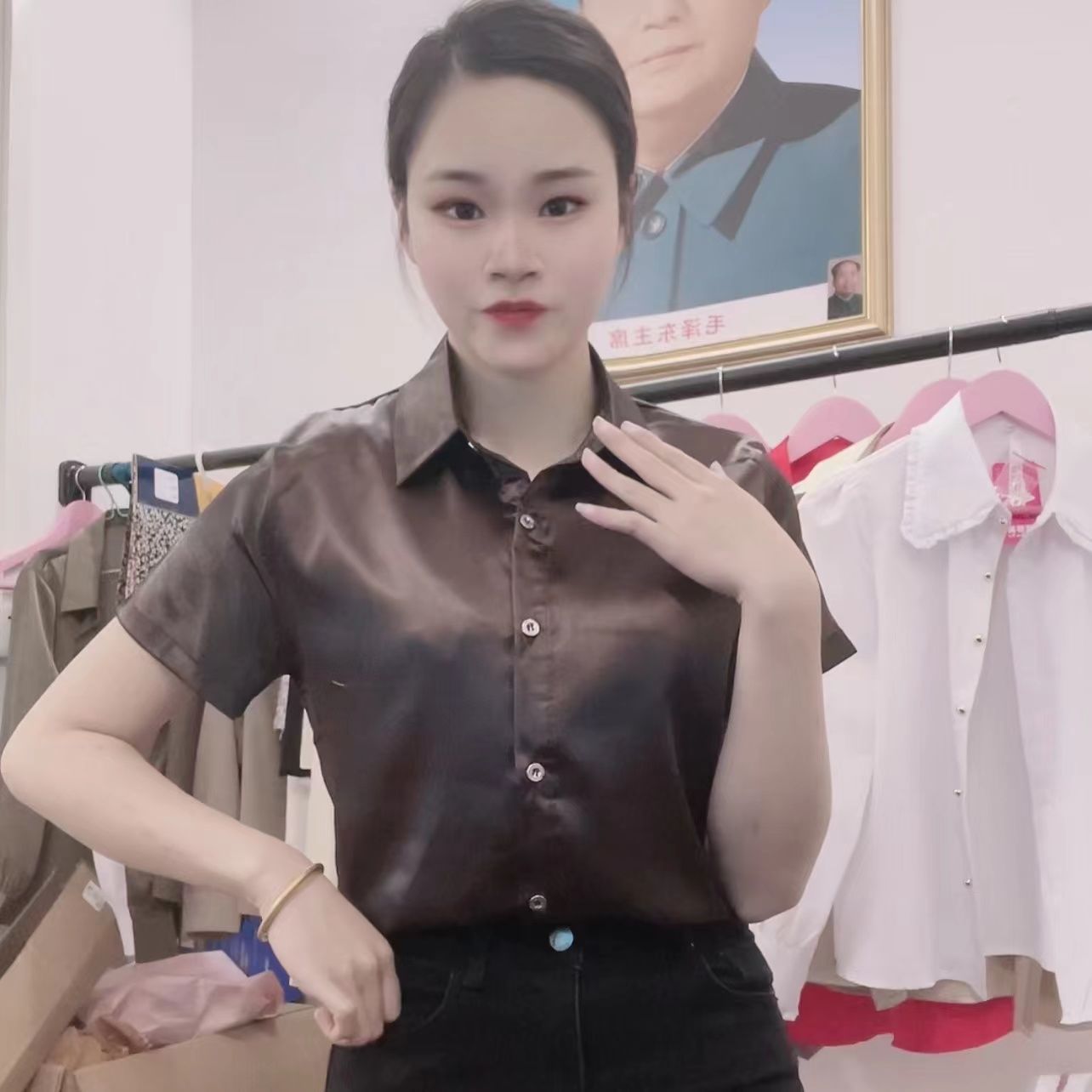襯衫女新款夏季短袖緞面防真絲氣質洋氣高級感純色寬鬆外穿上衣潮