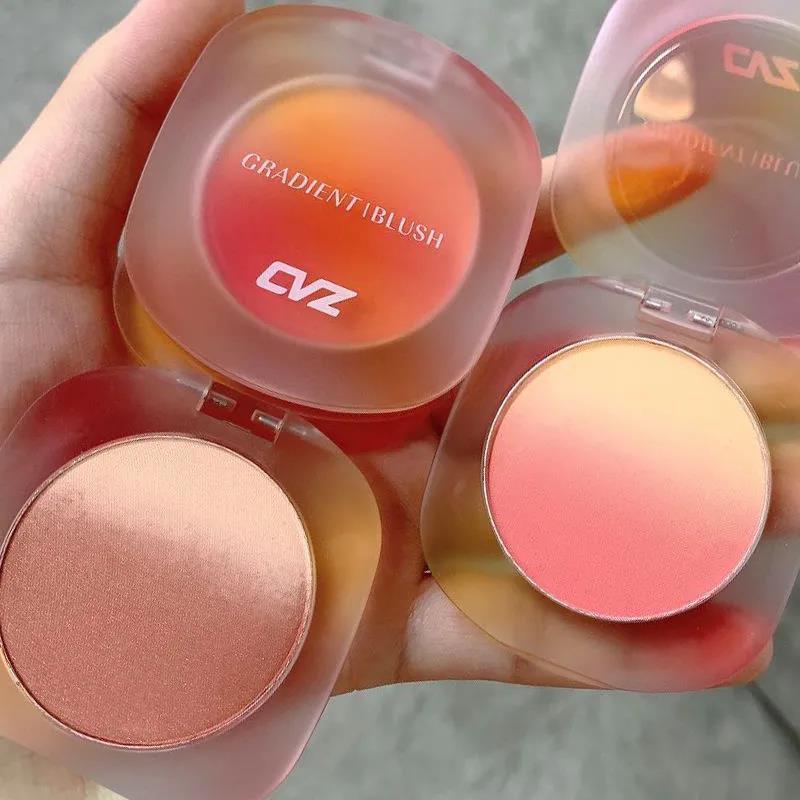 CVZ樂桃漸變腮紅高光盤裸妝少女心自然防水啞光眼影修容提亮學生