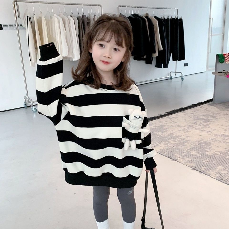 Girls' sweater 2022 spring and autumn new net red Korean version loose baby girl coat foreign style long-sleeved pullover top trendy