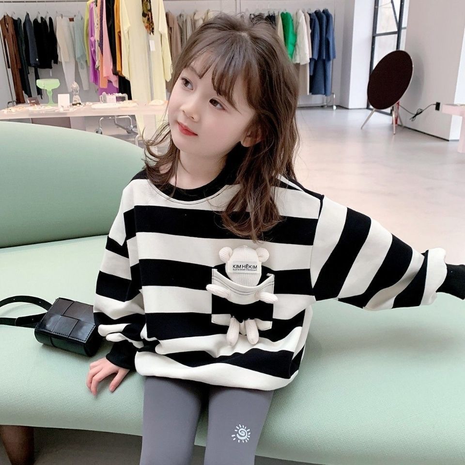 Girls' sweater 2022 spring and autumn new net red Korean version loose baby girl coat foreign style long-sleeved pullover top trendy