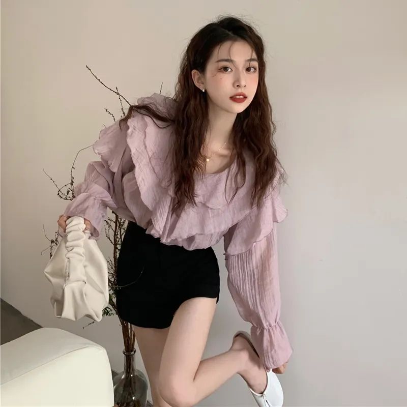 Ruffled V-neck shirt women's summer  new French style small fragrance design sense age-reducing temperament long-sleeved top