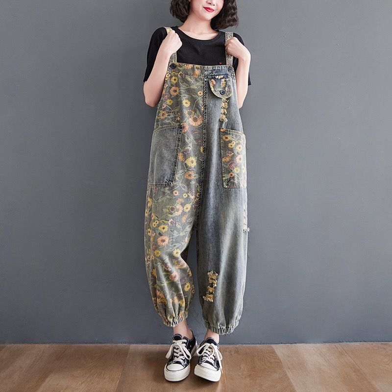 Retro and nostalgic printed holes in denim straps for women 2022 summer new loose Western Style Lantern pants Jumpsuit
