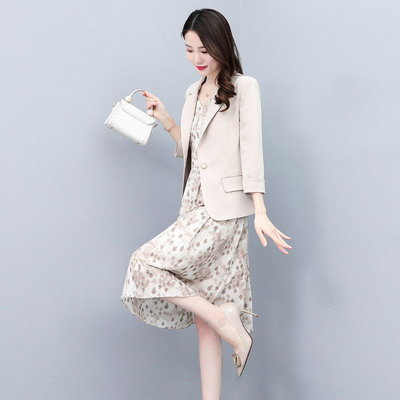 Dress fashion small suit coat women's 2022 spring new two-piece suit western style floral skirt spring summer suit